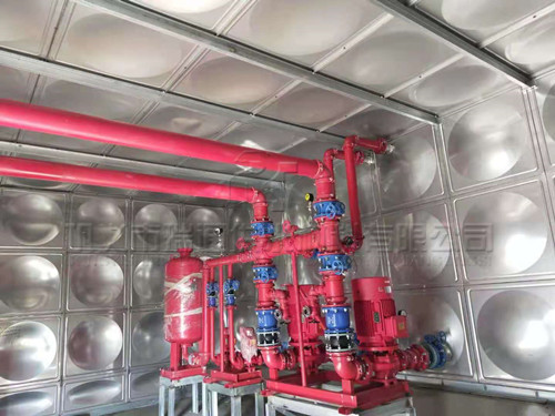 橡膠接頭使用在榆林某公司水箱里面